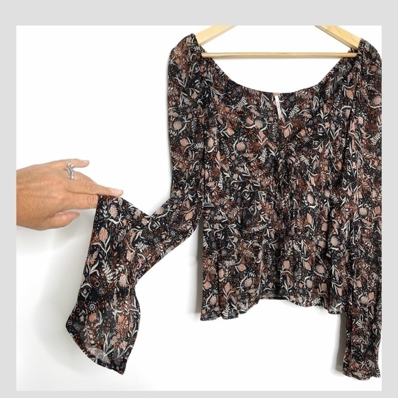 Free People Bell Sleeve Black Peach Print Top Long Sleeve Tie Front Blouse XS - Picture 2 of 7